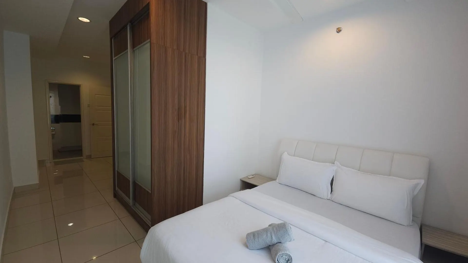 Mansion One 22-11 Georgetown Apartment